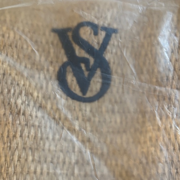 Victoria's Secret Beige and Blue Tote bag - Picture 4 of 5